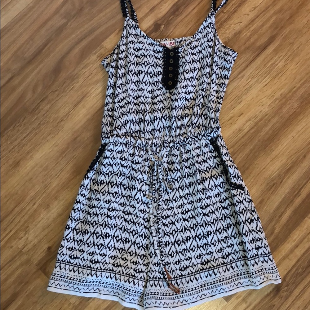 NWT Women’s Printed Romper